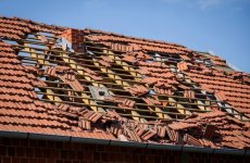 Intempéries et toitures endommagées : alerte sur les risques d'accidents