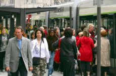L'attractivité des emplois de l'accompagnement de la perte d'autonomie : publication d'une étude (Rhône-Alpes)